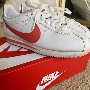 NIKE CORTEZ